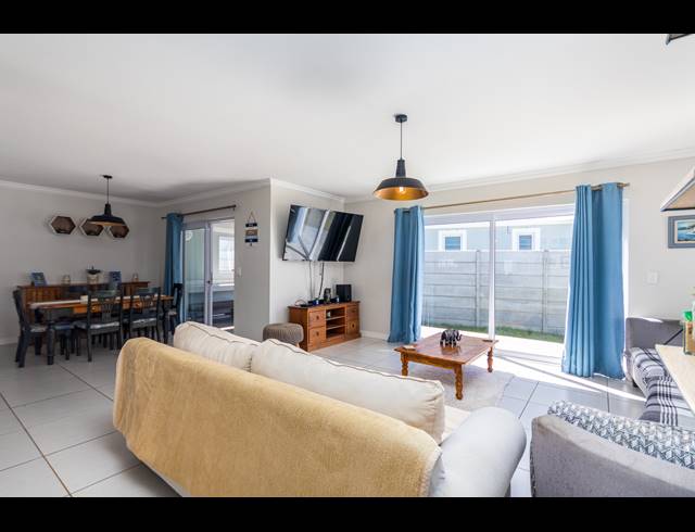 3 BEDROOM FREESTANDING SOLD IN SUNNINGDALE
